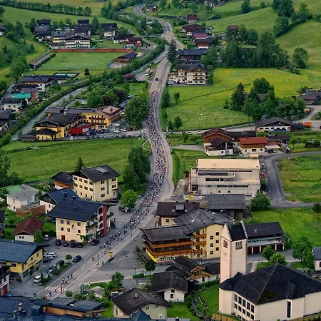 Apart-pension Oberreiter Pensión Fusch an der Grossglocknerstrasse